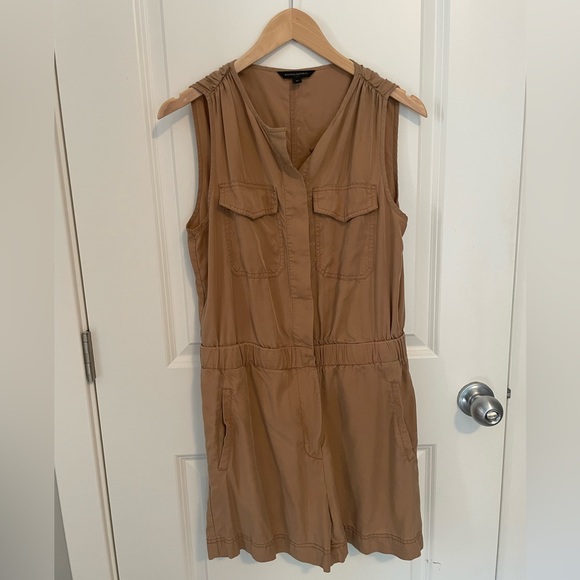 Banana Republic Tan Romper Size M - Picture 1 of 5